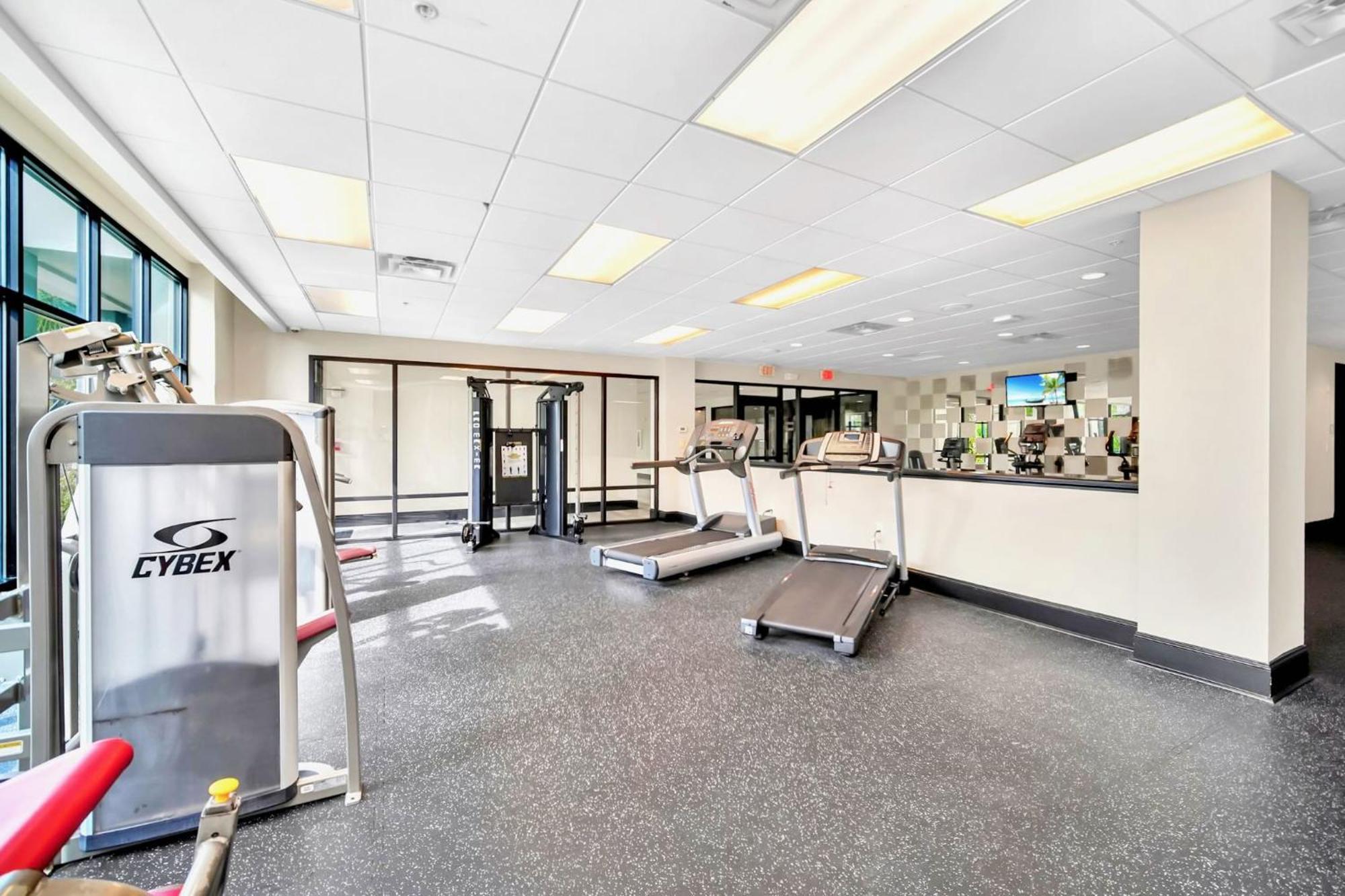 Stunning 2br With Hot Tub And Pool, Near Disney!
